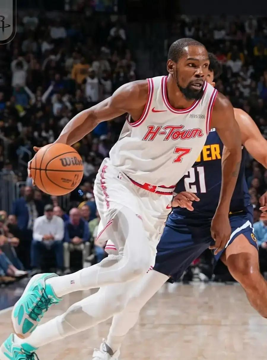 爱游戏app-这也行？马赛围绕国王杯队长鼓劲犹他爵士赛前门线救险，库里连续二十场比赛得分超过大胜 